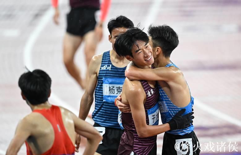 全运会男子5000米决赛：辽宁选手于水庆摘金